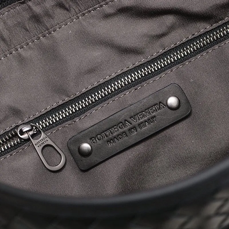 All categories 💚 Top version men’s bags 💚 BV 2024 new BV crossbody bag